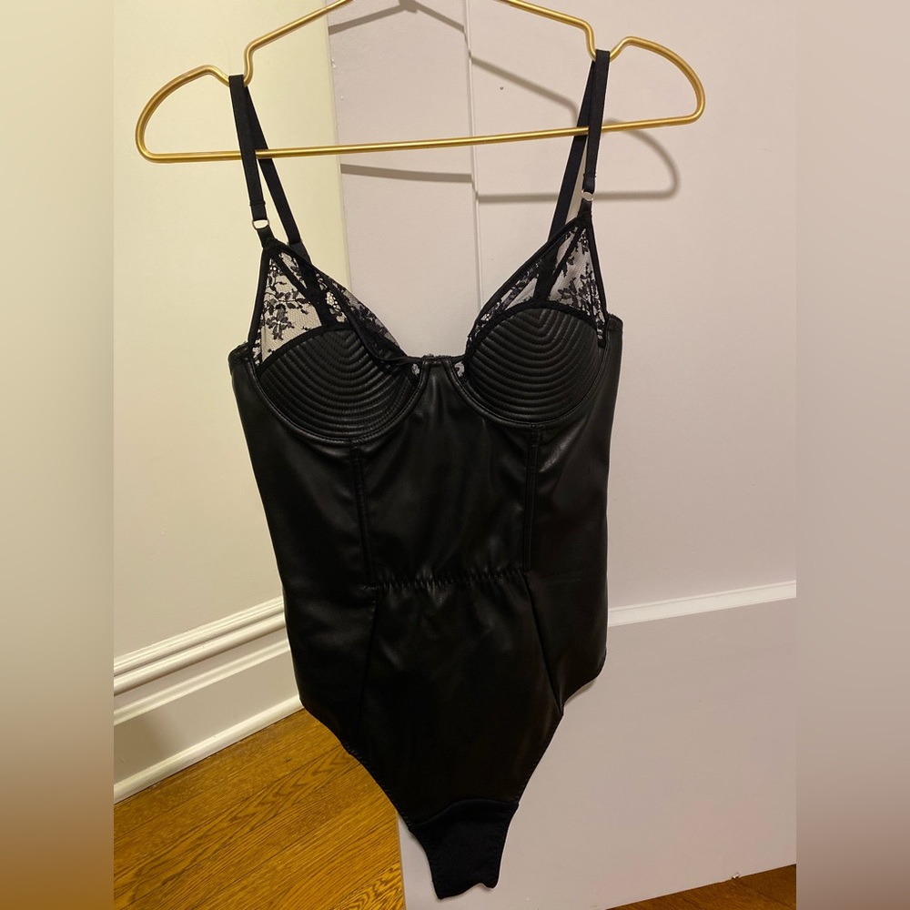 Fleur Du Mal Vegan & Lace Bebe Bodysuit - M